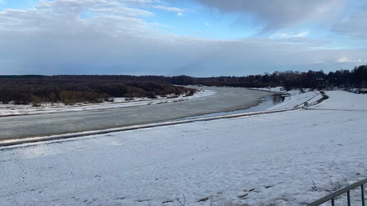Дерматологи предупреждают о вреде талого снега на улицах Коми