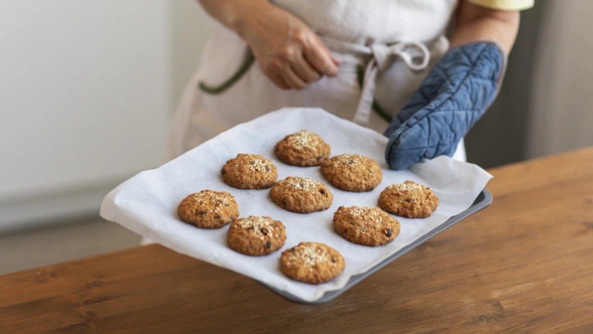 Попрощайтесь с парой лишних килограмм: овсяное печенье без муки - рецепт для тех, кто на диете. Вкусно, быстро и просто