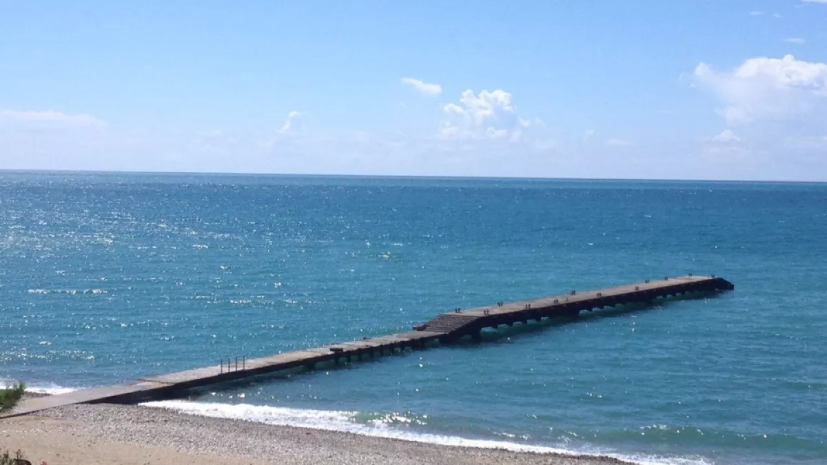 Попрошайки и разгромленные дома: российский турист поделился честным отзывом о популярном курорте