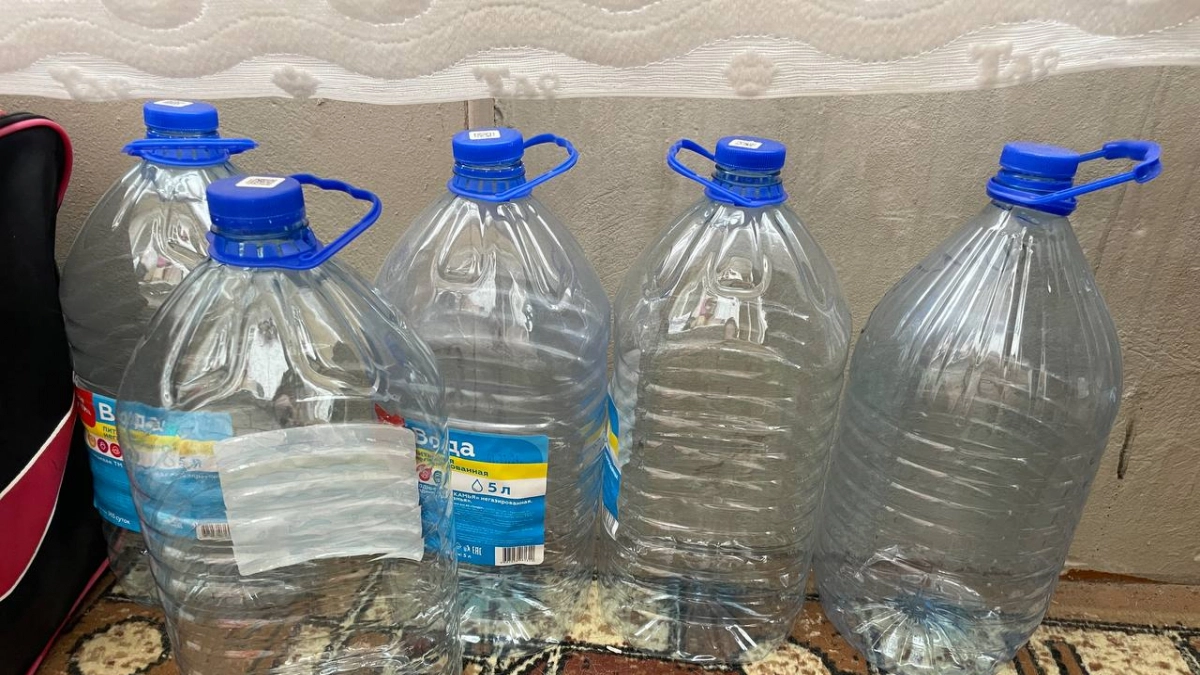 Пластиковые бутылки 5 л берегу — как зеницу ока: вот что из них делаю — порядок в доме теперь обеспечен