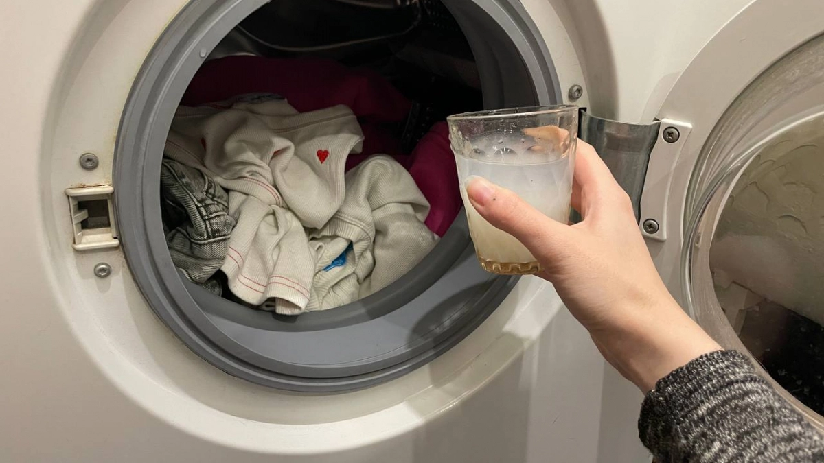 Полотенца станут белоснежными: 5 народных методов, которые реально работают