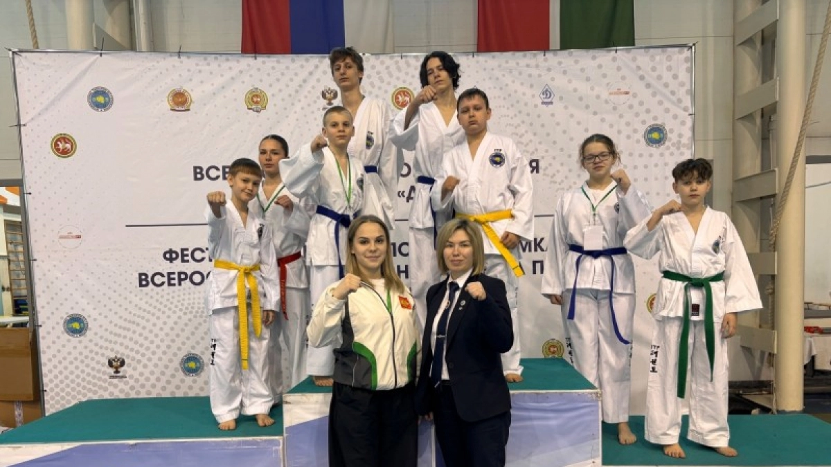 Тхэквондисты Коми завоевали 11 медалей на турнире в Казани
