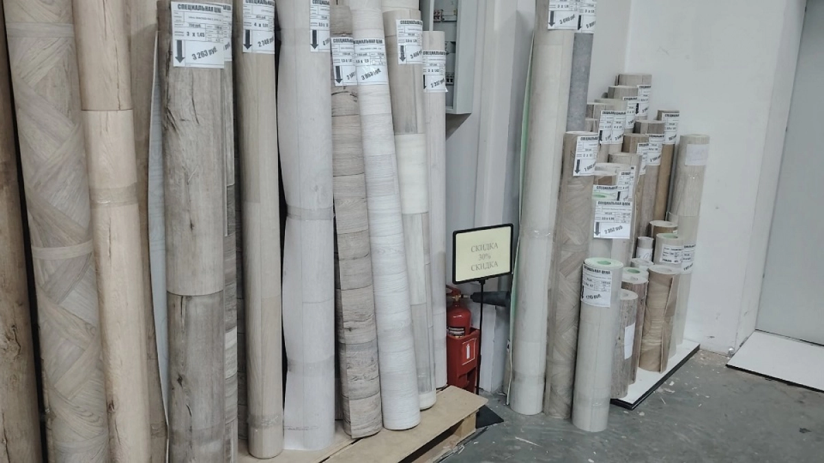 Виниловые обои больше не в моде: теперь мастера выбирают другой материал - гораздо прочнее и эффектнее