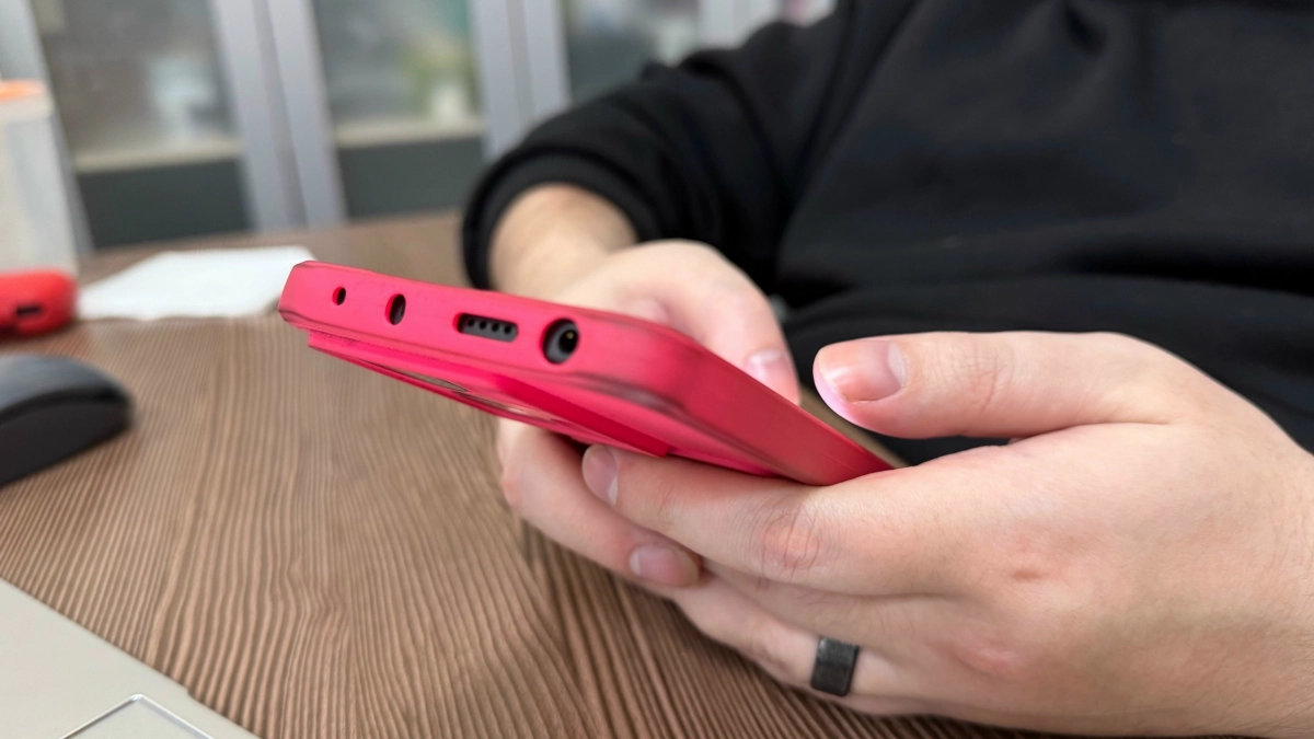 Курьер мошенников в Коми украл более 1,7 миллиона рублей у двух пенсионерок