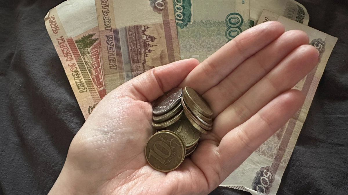 Старые долги за коммуналку взыскивать теперь нельзя - такую позицию подтвердил Верховный суд