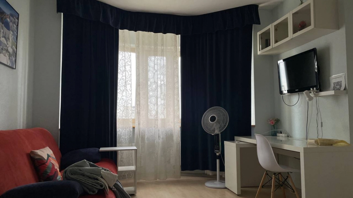 Ламбрекены на кухне - прошлый век: вот чем дизайнеры предлагают заменить их в современном интерьере