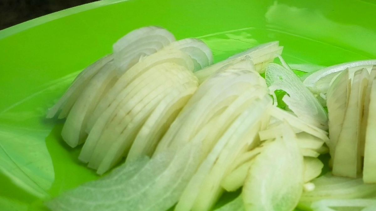 Что обжаривается первым — лук или морковь? Запомните это правило для вкусной зажарки 