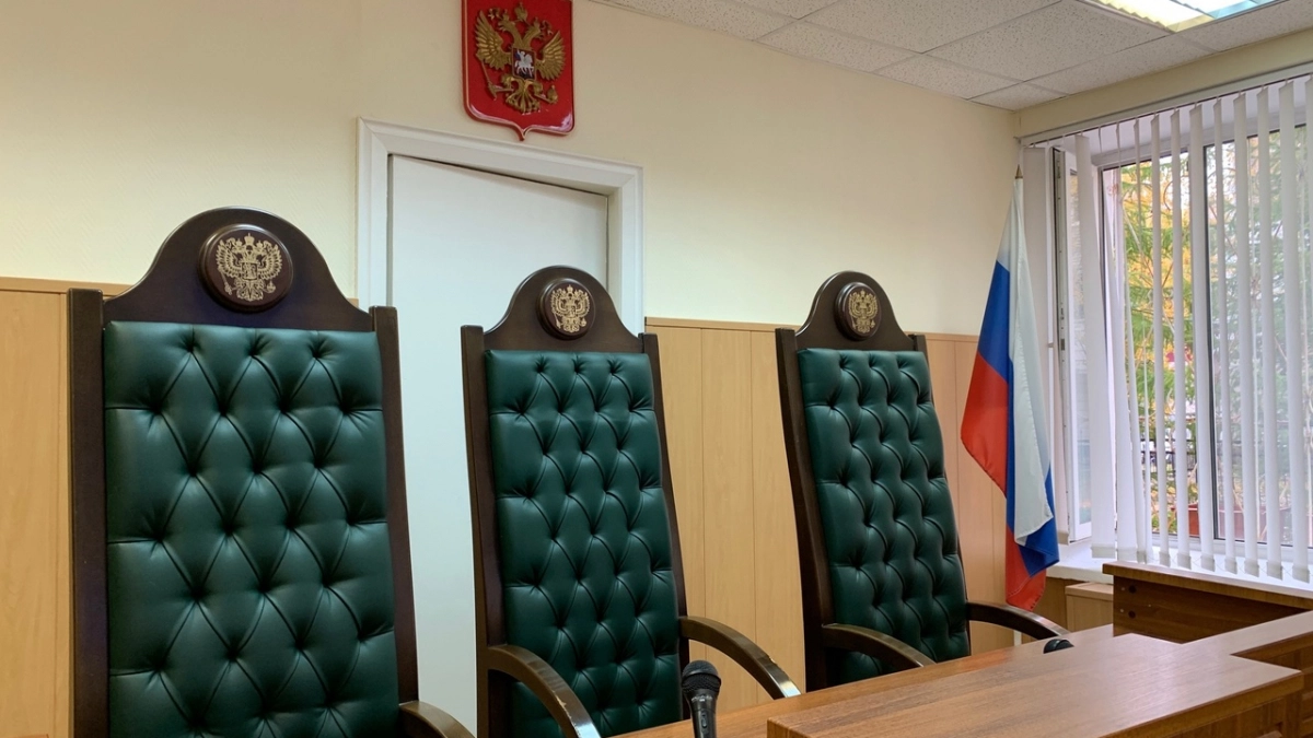 Жителя Коми оштрафовали за оскорбление соседа в подъезде