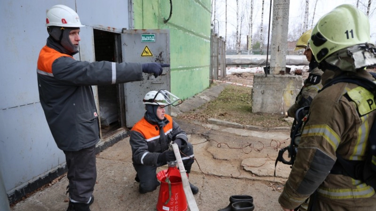 Энергетики и сотрудники МЧС отработали тушение пожара на котельной в Коми 