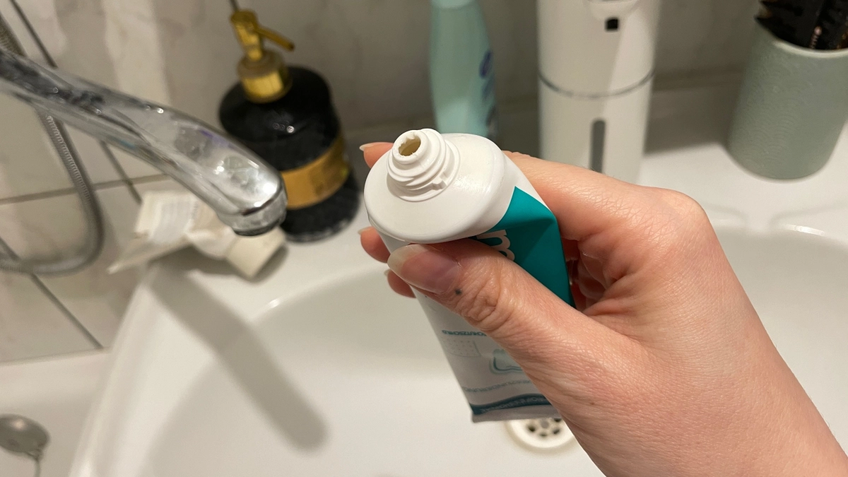 Зубную пасту в апреле закупаю разом по 10 штук - и радуюсь своей находчивости: вот каким образом применяю