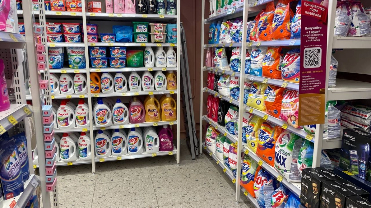 Стоят копейки, а стирают лучше элитных: список достойных стиральных порошков по версии Роскачества