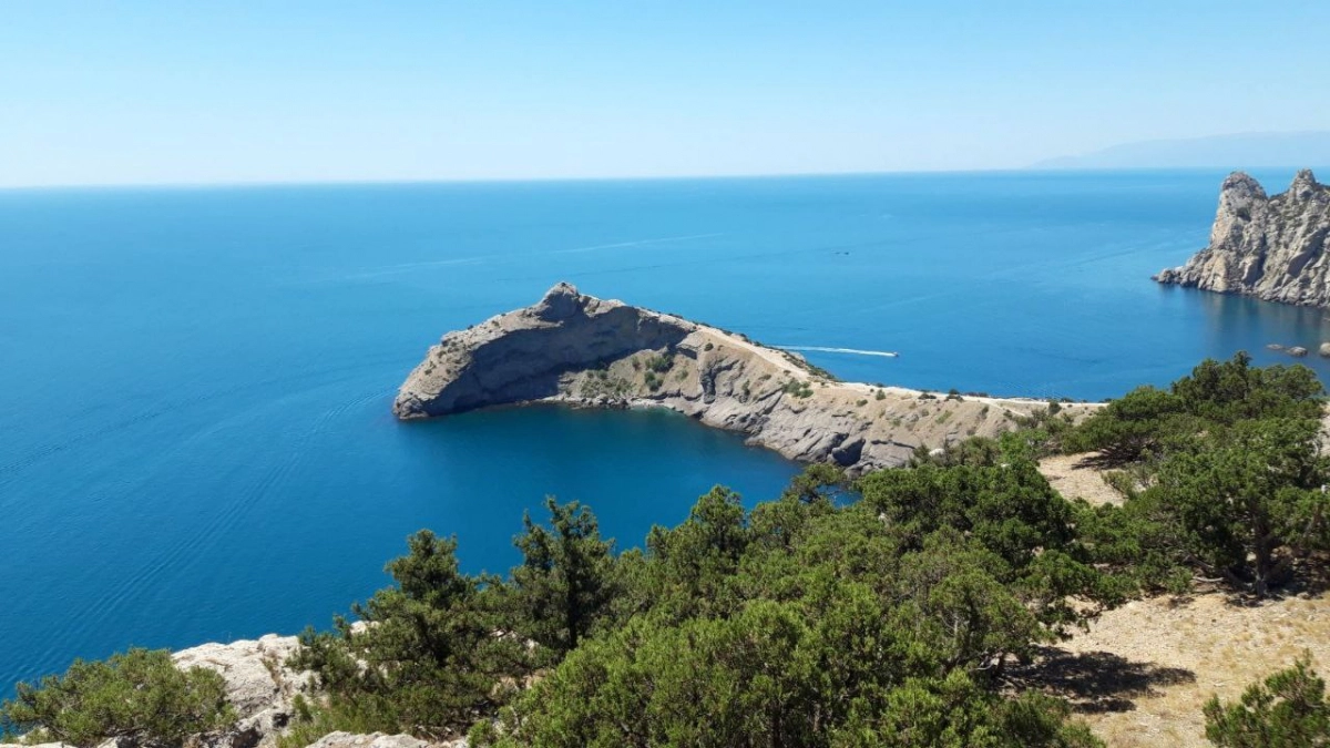 На Средиземное море, но не в Турцию: куда можно поехать и сколько это стоит в 2026 году