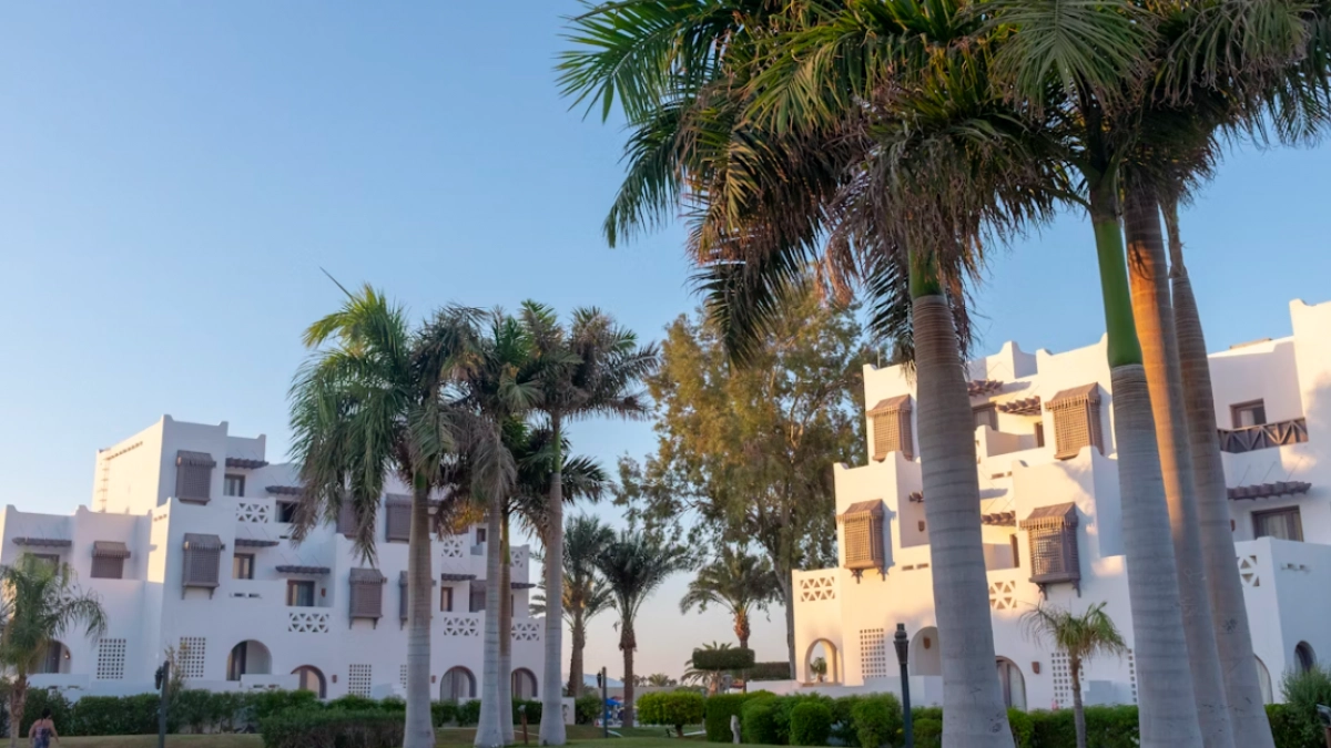 Бюджетно и любят русских: топ 7 стран, куда можно ехать отдыхать уже в апреле