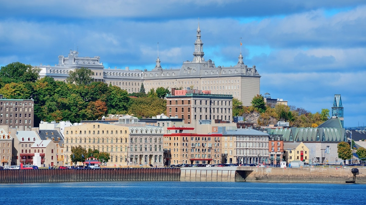 Город, основанный в 1117 году: боровицкие башни и родина ярославских князей — что посмотреть