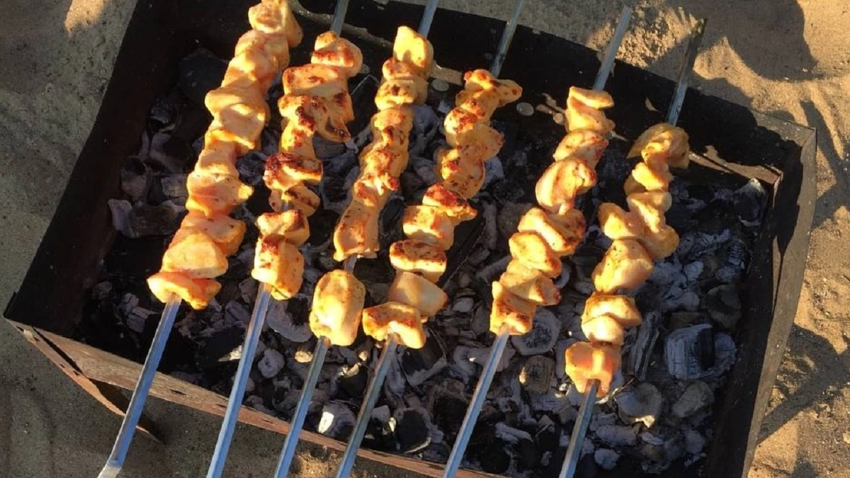 Дядя с Кавказа рассказал, как приготовить маринад для шашлыка, чтобы мясо было сочным и нежным - делюсь секретом