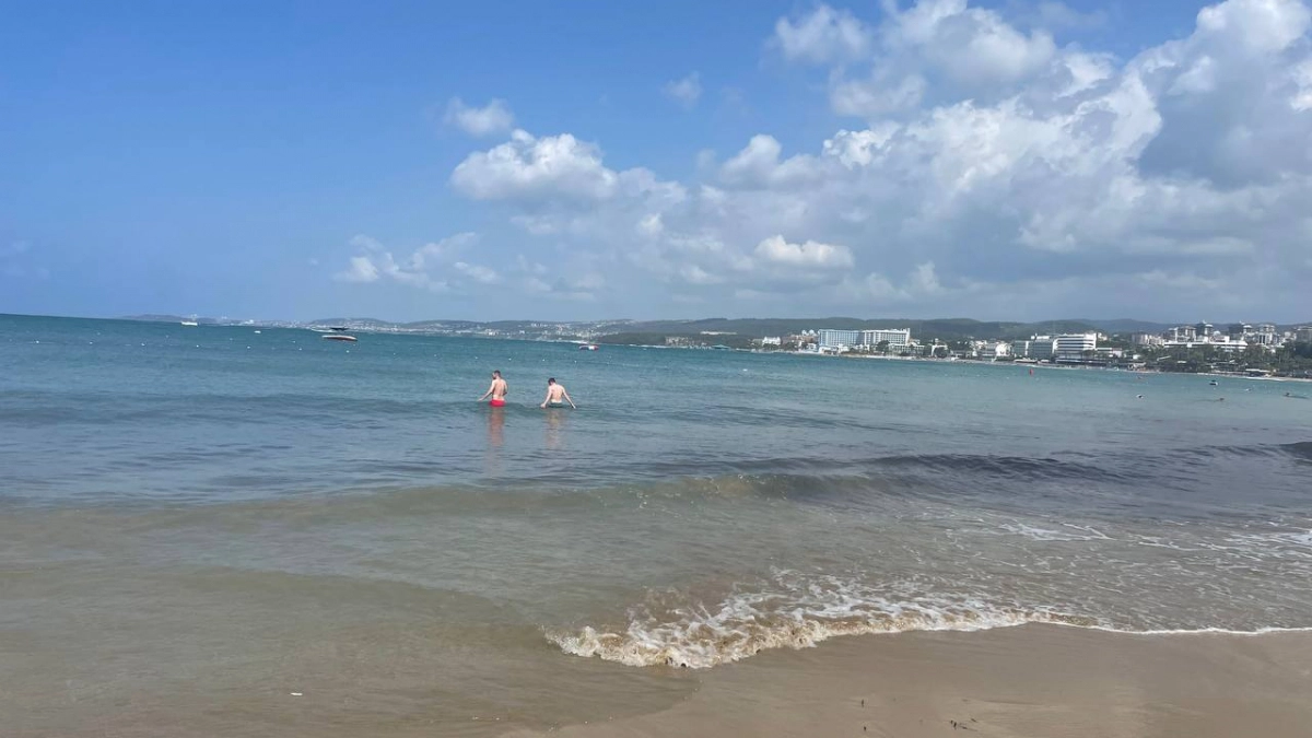 Черное море в пролете: где отдохнуть в 2026-м – 3 идеальных места в России с райским побережьем