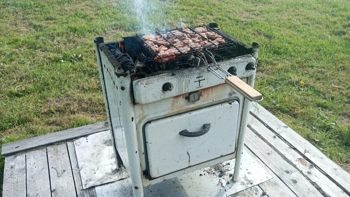 Шашлык, вкуснее которого нет. Никто не сможет догадаться, что вы пожарили его не выходя из дома