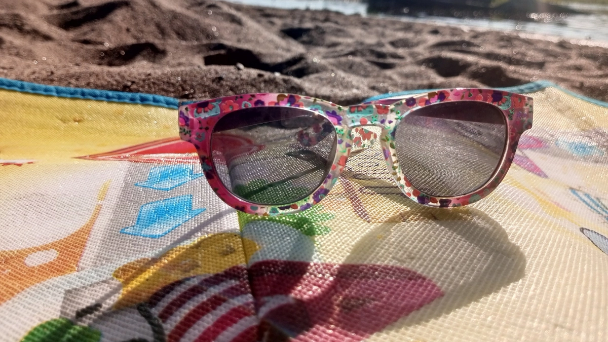 Зеленое море и крики пещерных людей: туристы поделились отзывом о популярном курорте