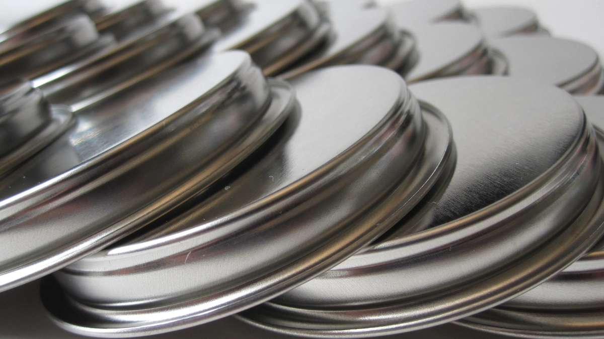 Крышки от закаток не выбрасываю, берегу как зеницу ока: 4 гениальные идеи - берите себе на заметку