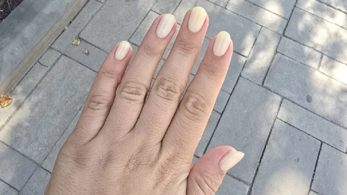 Нюд ушел в прошлое: какой маникюр теперь выбирают женщины - новый тренд весны 2026 для любых ручек