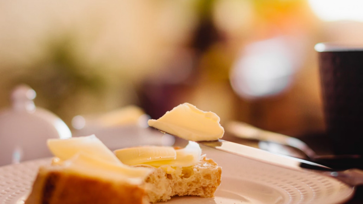 Беру по 4 пачки, в составе только чистые сливки: Роскачество назвало достойное сливочное масло – без химии