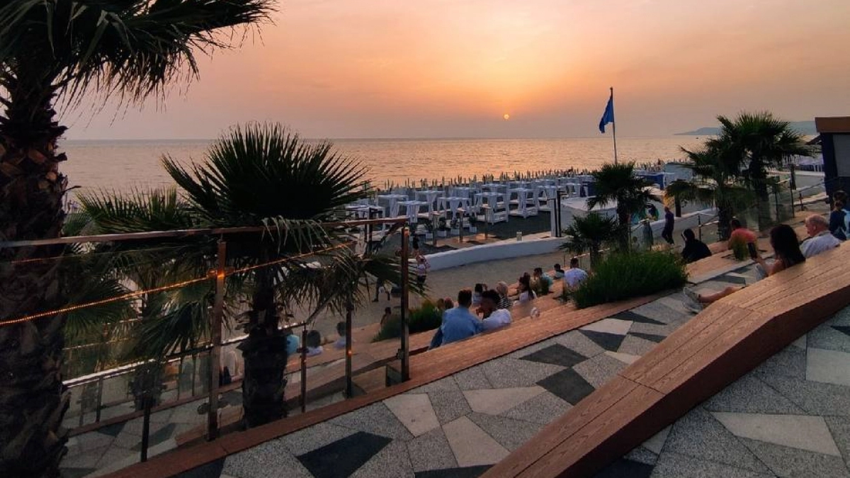 Сплошная помойка у моря и беспредел в гостинице: российская туристка поделилась честным отзывом о популярном курорте