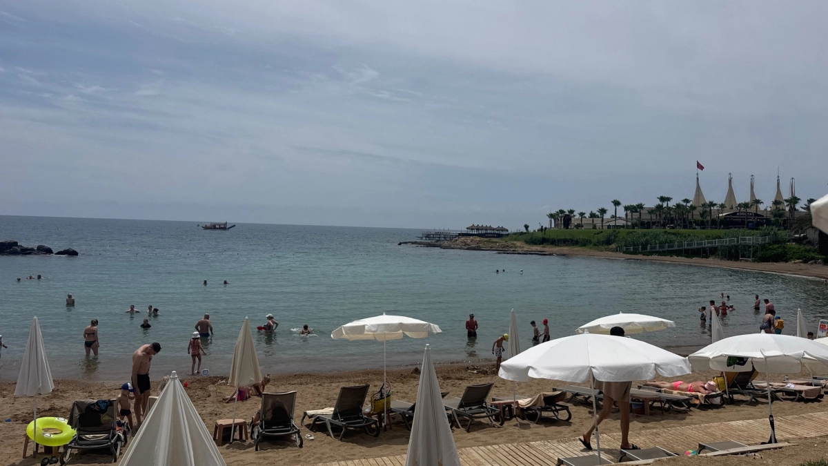 Все включено за 75 тысяч в мае - 5 курортов с морем и теплом: пока одни мерзнут, другие загорают на пляжах