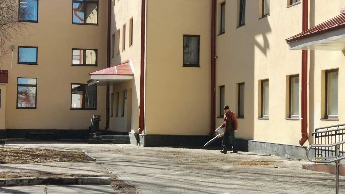 В Коми вступил в силу запрет на работу мигрантов в ключевых отраслях экономики