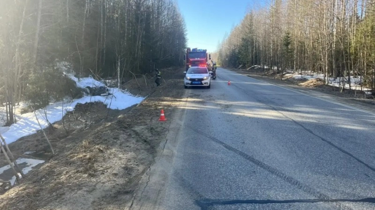 Пьяное вождение в Коми закончилось переворотом в кювет на трассе Айкино — Кослан