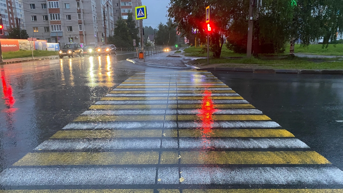 Как в Коми повышают безопасность дорог: проекционные зебры и камеры