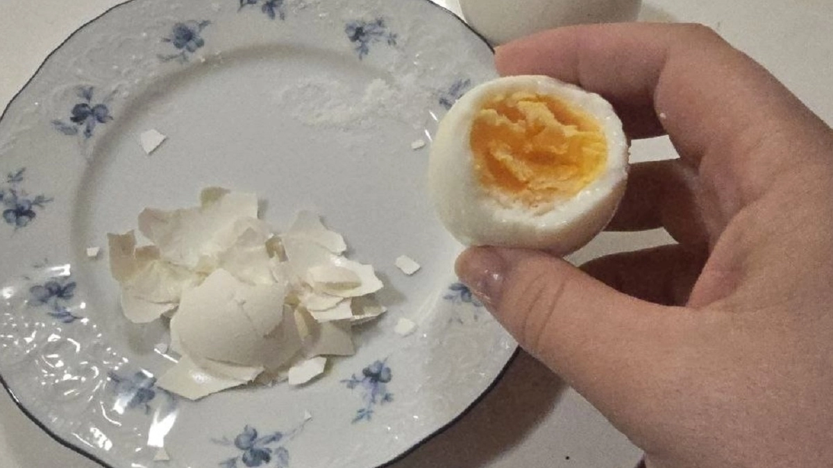 Скорлупа сходит сама: 5 правил варки яиц, которые избавят от мучений с чисткой 