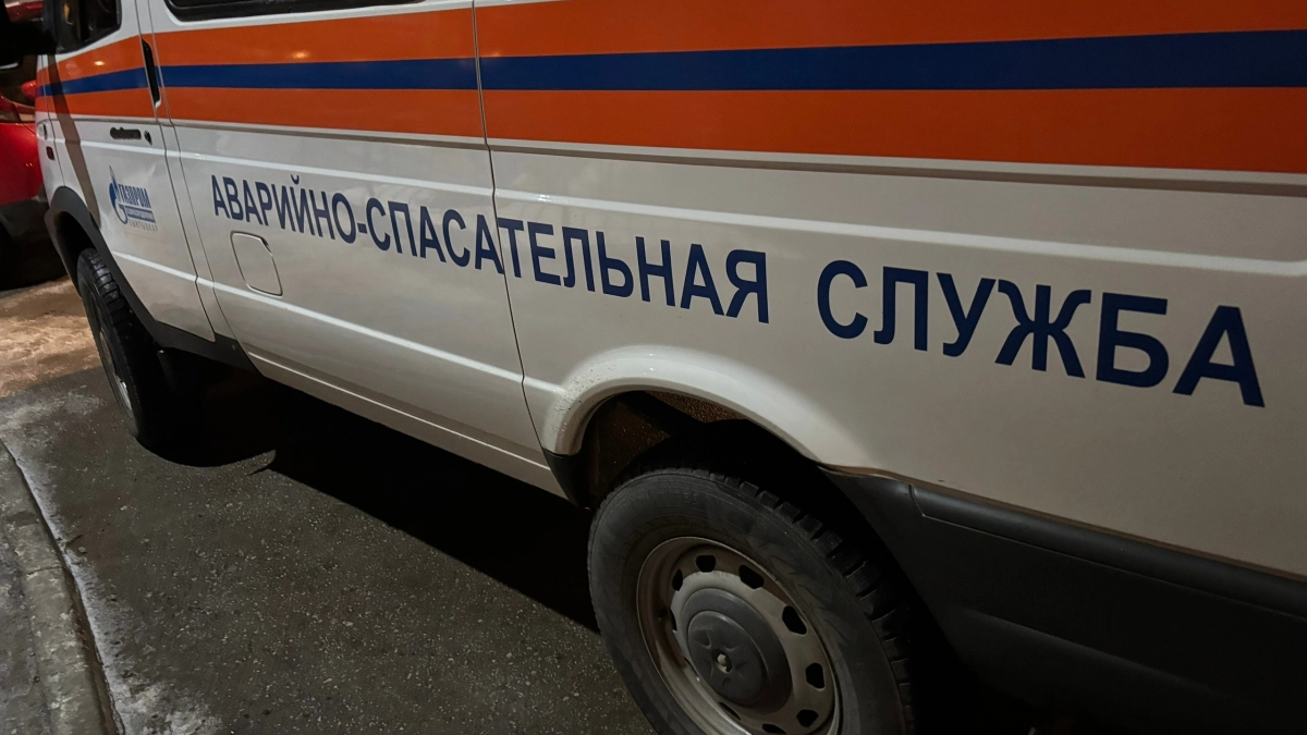 В Коми спасатели эвакуировали четверых рыбаков, застрявших на реке