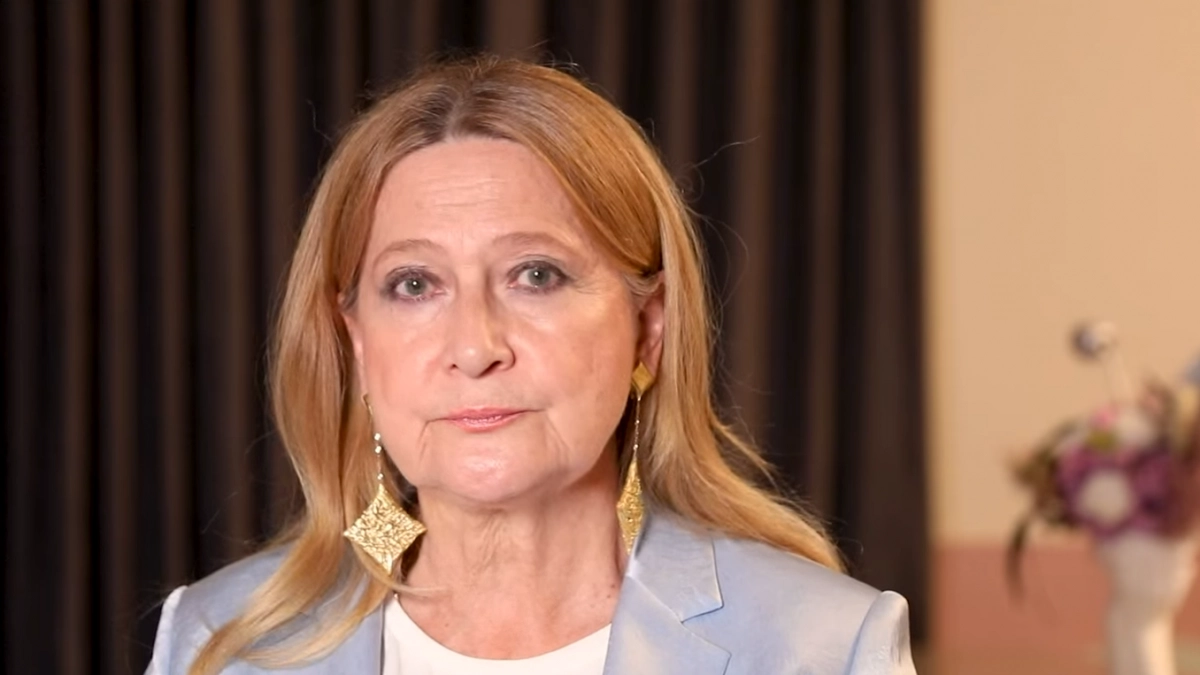 Ещё успеют получить порцию удачи: Глоба рассказала, кому из знаков повезет в конце апреля