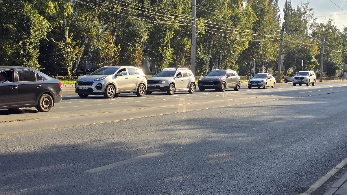 3 главных отличия жёлтой сплошной от белой: должен знать каждый водитель