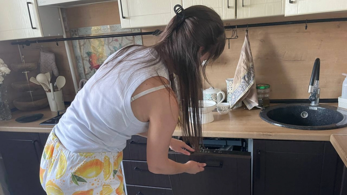 Плохую хозяйку выдает кухня: 10 вещей, которых там не должно быть - не грязная посуда