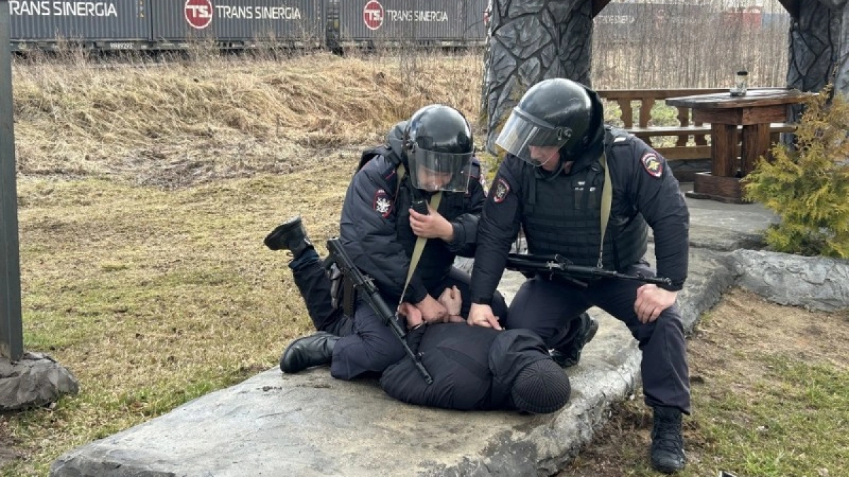 Антитеррор на рельсах: в Коми ликвидировали условную диверсионную группу