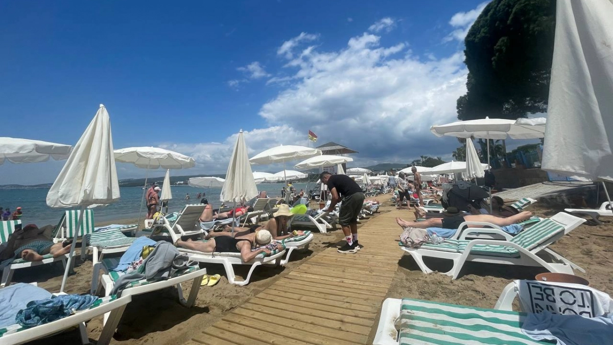 Чёрное море уже в прошлом: 3 российских курорта, где вода теплее, пляжи чище — и без толп туристов