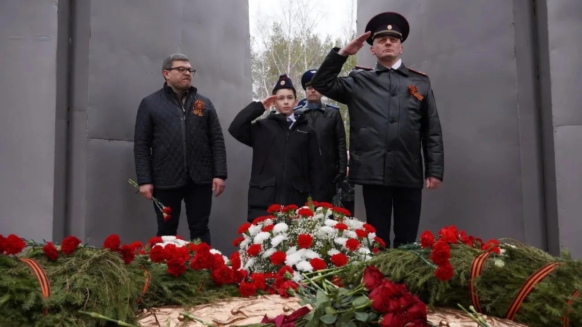 В Ухте состоялись памятные акции с участием полиции и кадетского класса