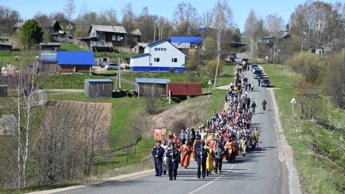 В Коми 500 паломников прошли путём святителя Стефана