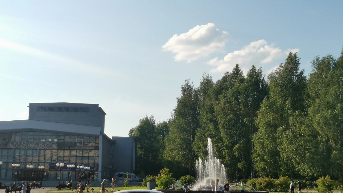 В Коми обсуждают замену реконструкции театра капремонтом