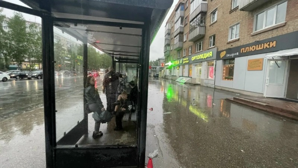 В Коми ищут скрывшегося водителя, сбившего ребенка