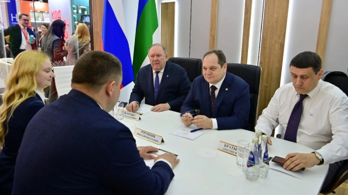 Коми укрепляет связи с Беларусью: итоги встречи на ПМЭФ-2026
