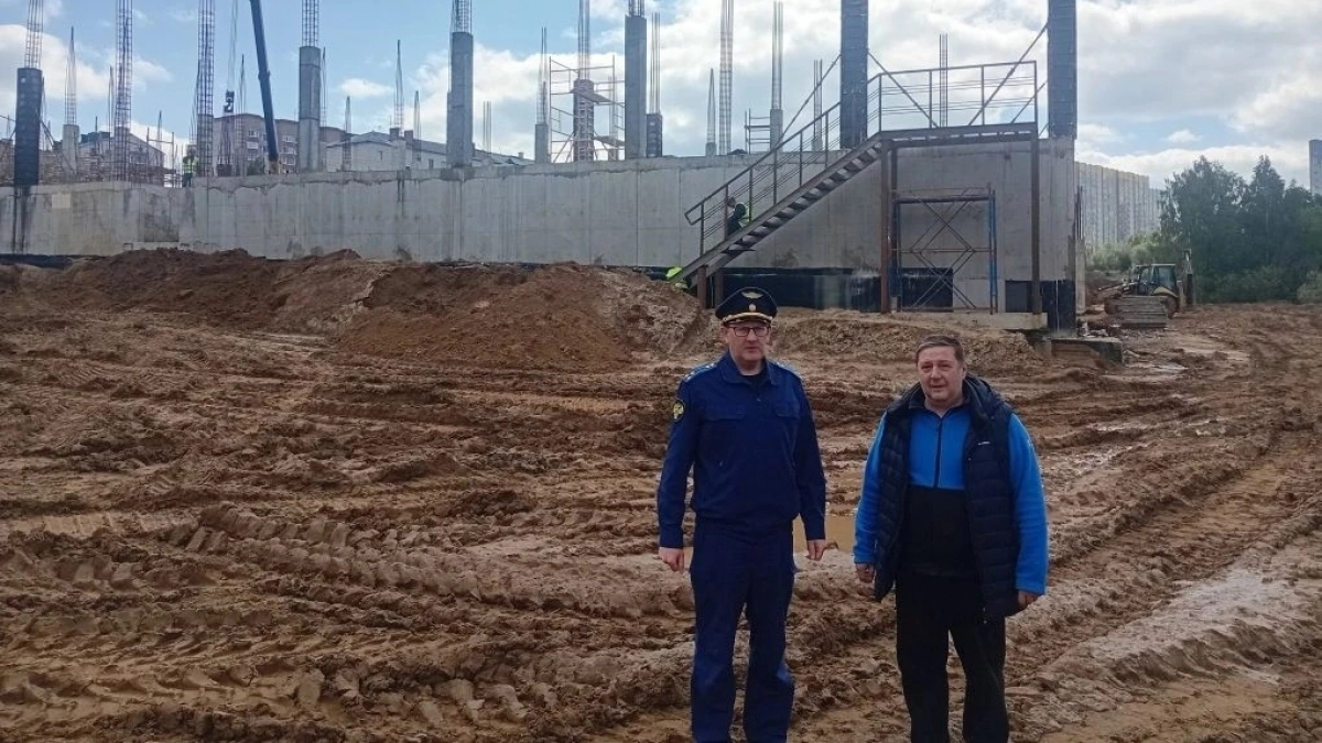 Прокурор проинспектировал строительство школы в Коми за 4 миллиарда