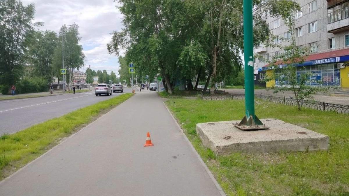 В Коми полиция ищет скрывшегося с места ДТП самокатчика