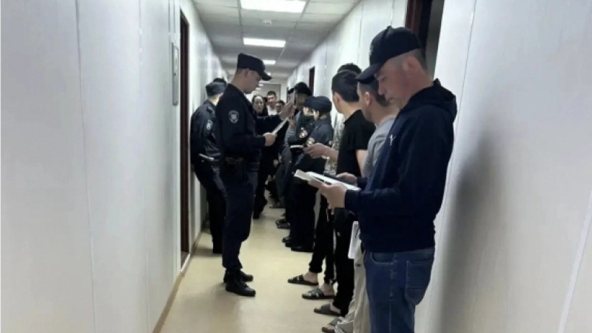 Массовые депортации в Коми: полиция зачищает регион от нелегальных мигрантов