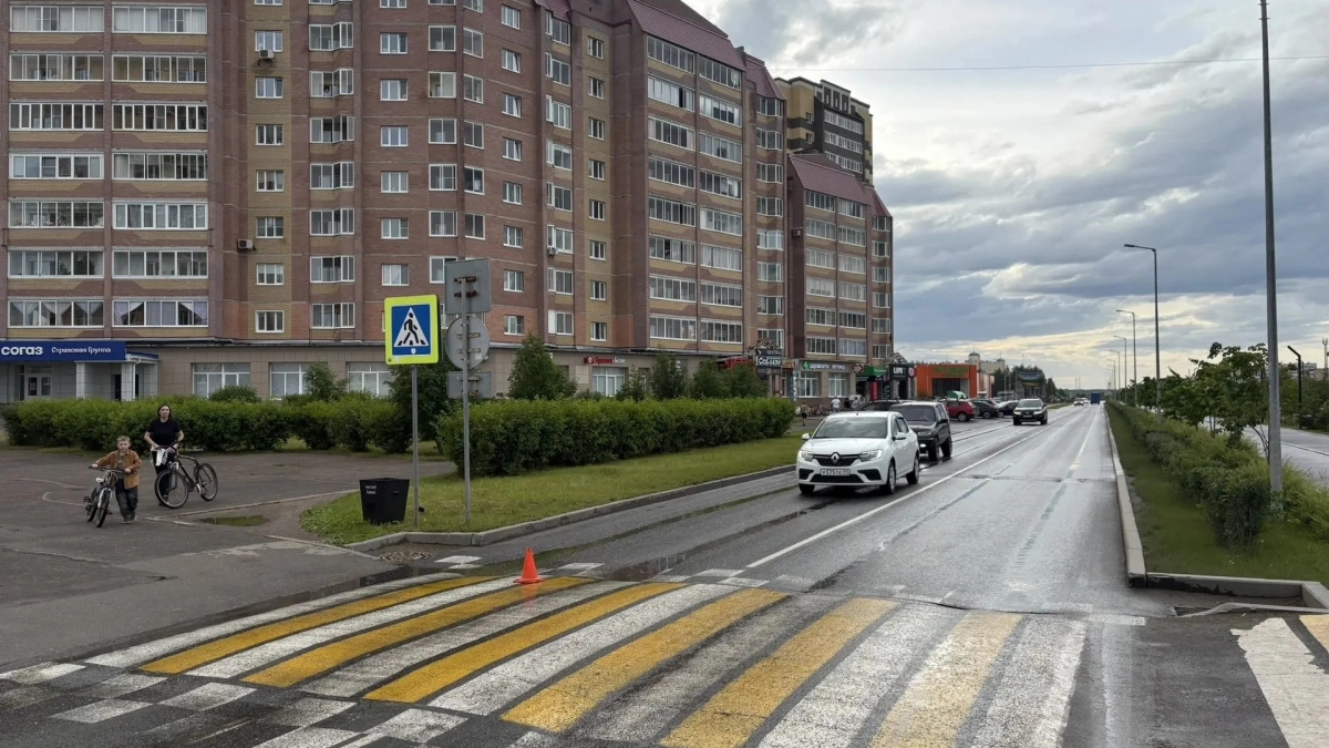 В Ухте водитель “Хендая” сбил мужчину и девочку на пешеходном переходе