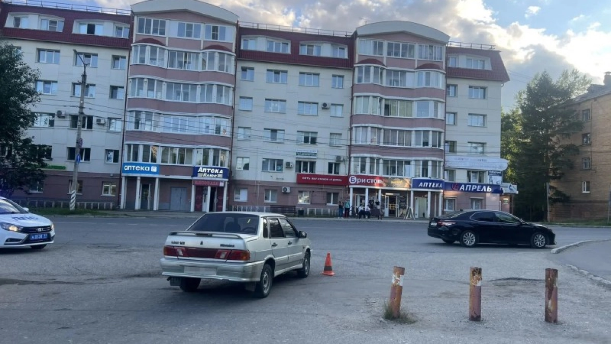 Начинающая автомобилистка сбила мужчину на электросамокате в Ухте