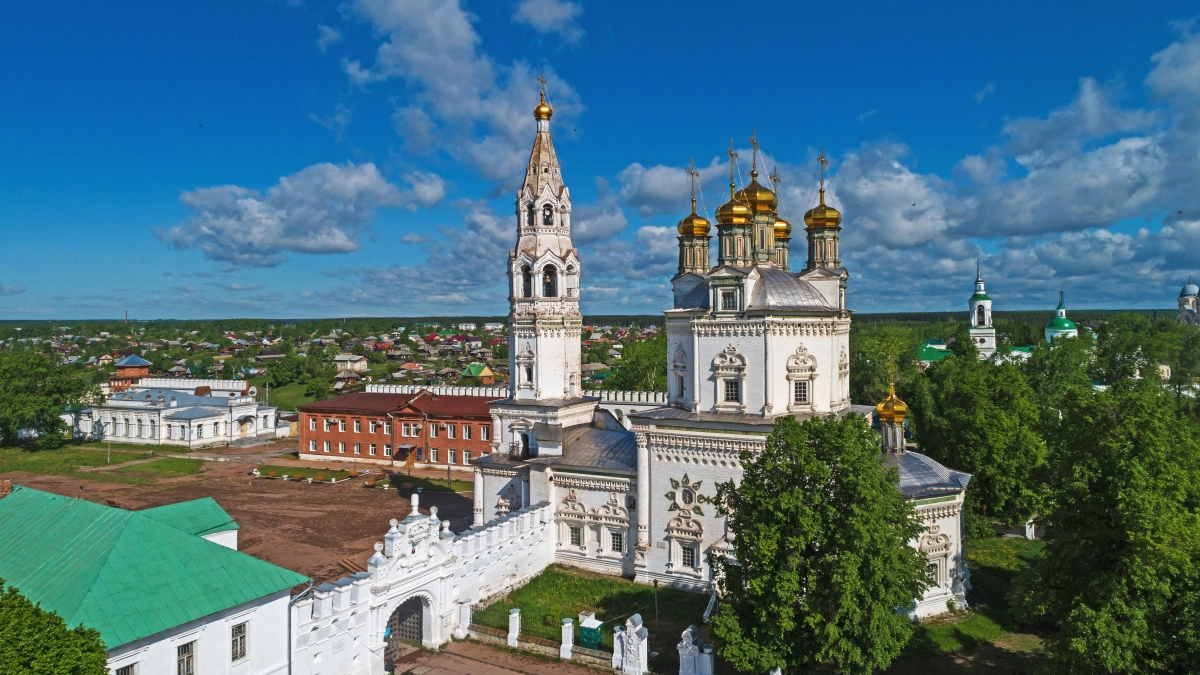 Вместо Сочи и Калининграда. 4 малых города России, куда мало кто ездит — и очень зря
