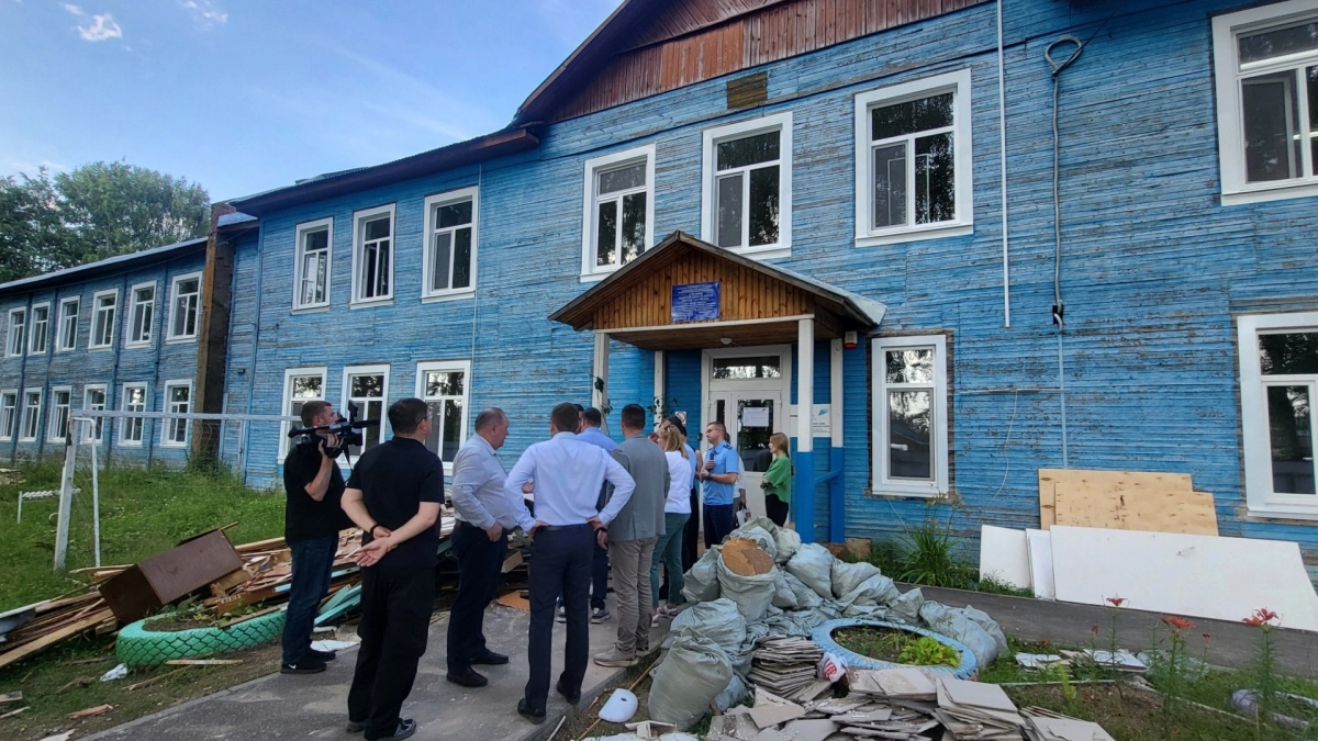 Власти Коми прижали подрядчика, затянувшего ремонт сельской школы