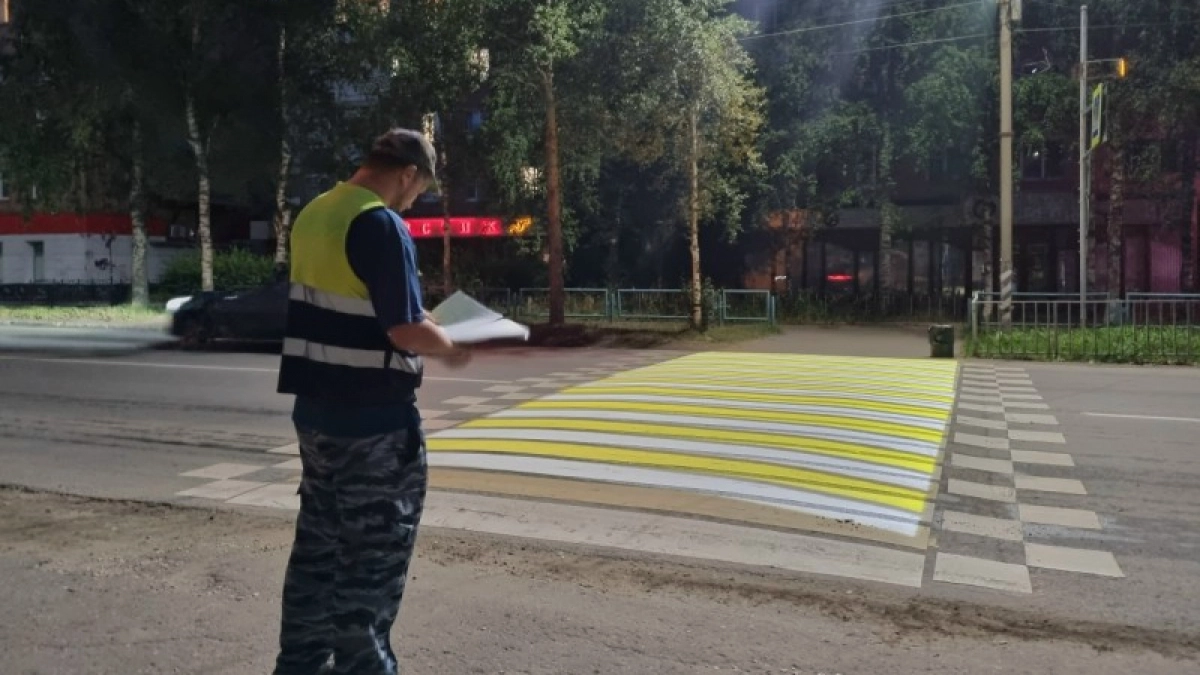 Проекционные пешеходные переходы в Ухте обследовали перед началом учебного года